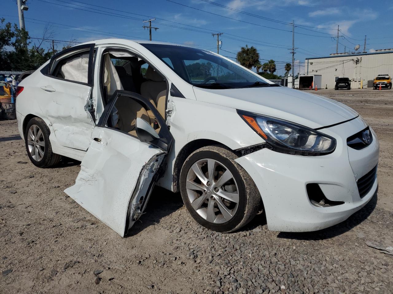 2012 Hyundai Accent Gls vin: KMHCU4AE2CU225757