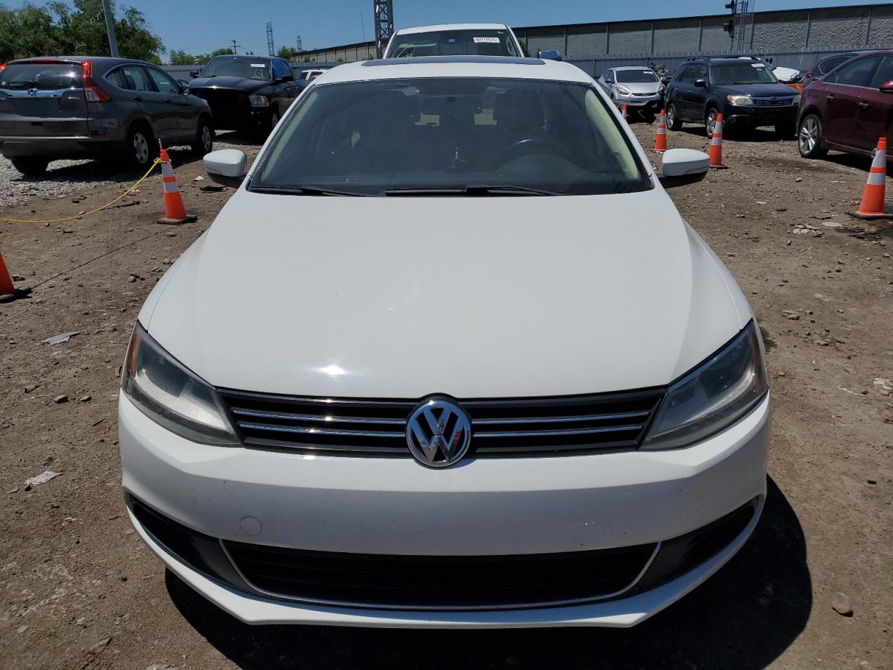 2014 Volkswagen Jetta Se vin: 3VWD17AJXEM419585