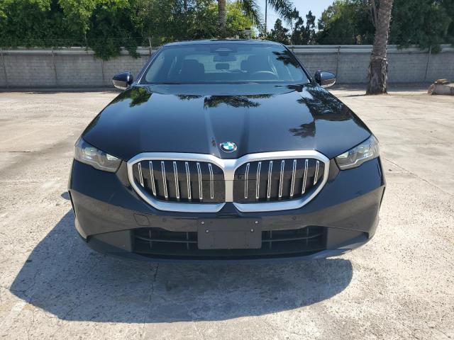 VIN WBA43FJ01RCP97118 2024 BMW 5 Series, 530 I no.5