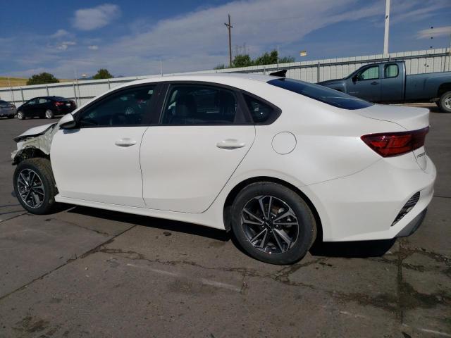 3KPF24AD4RE720922 Kia Forte LX 2