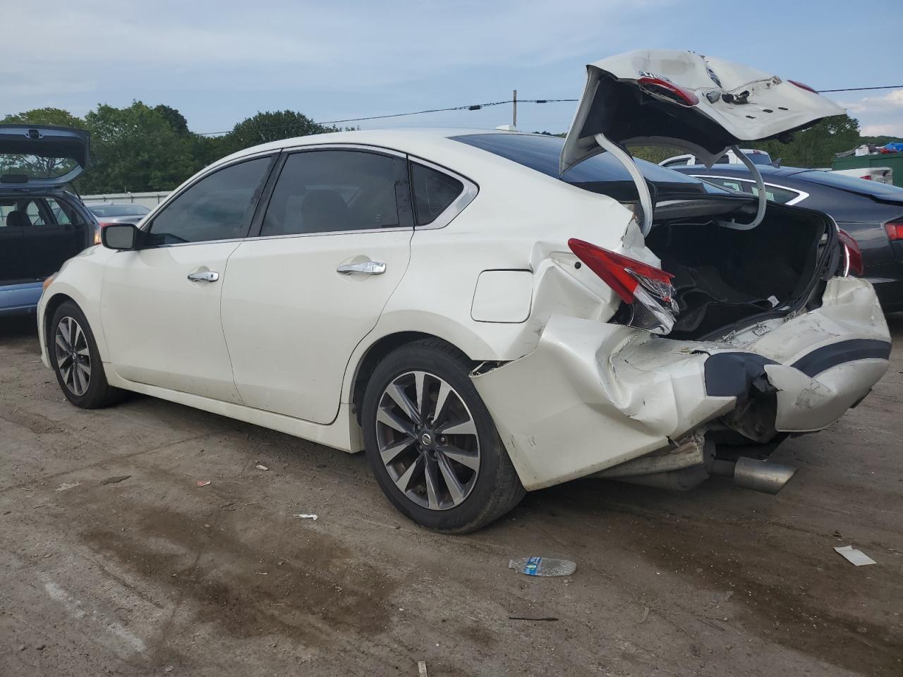 2017 Nissan Altima 2.5 vin: 1N4AL3AP6HC115257