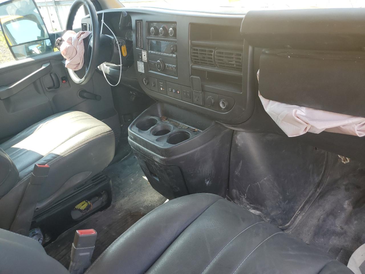 7GZ37TCG1KN007003 2019 GMC Savana Cutaway G3500