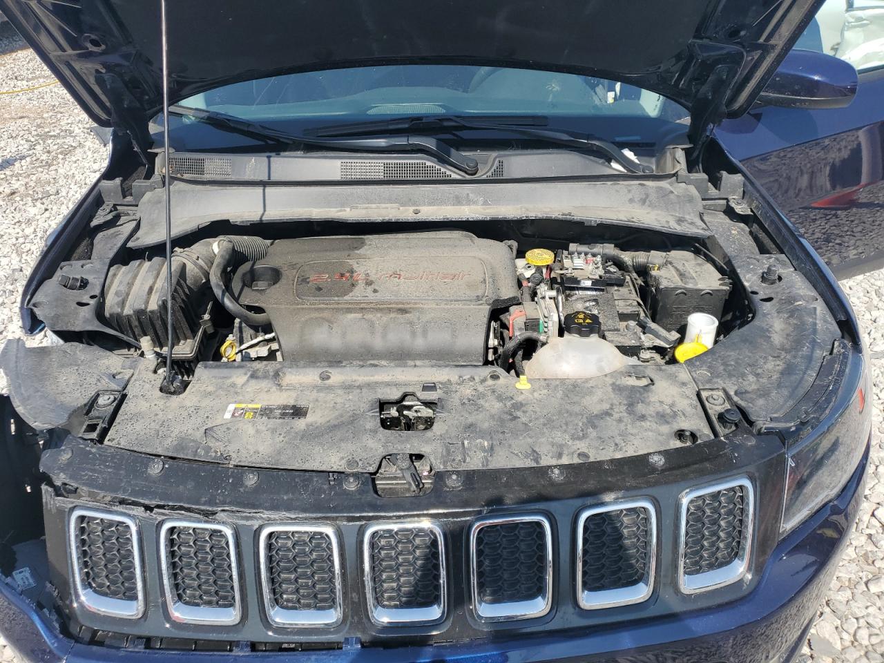 3C4NJCBB0MT517939 2021 Jeep Compass Latitude