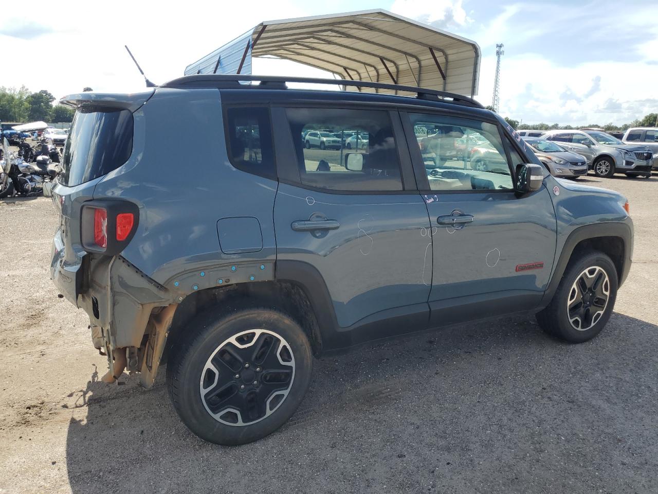 2017 Jeep Renegade Trailhawk vin: ZACCJBCB6HPF84221