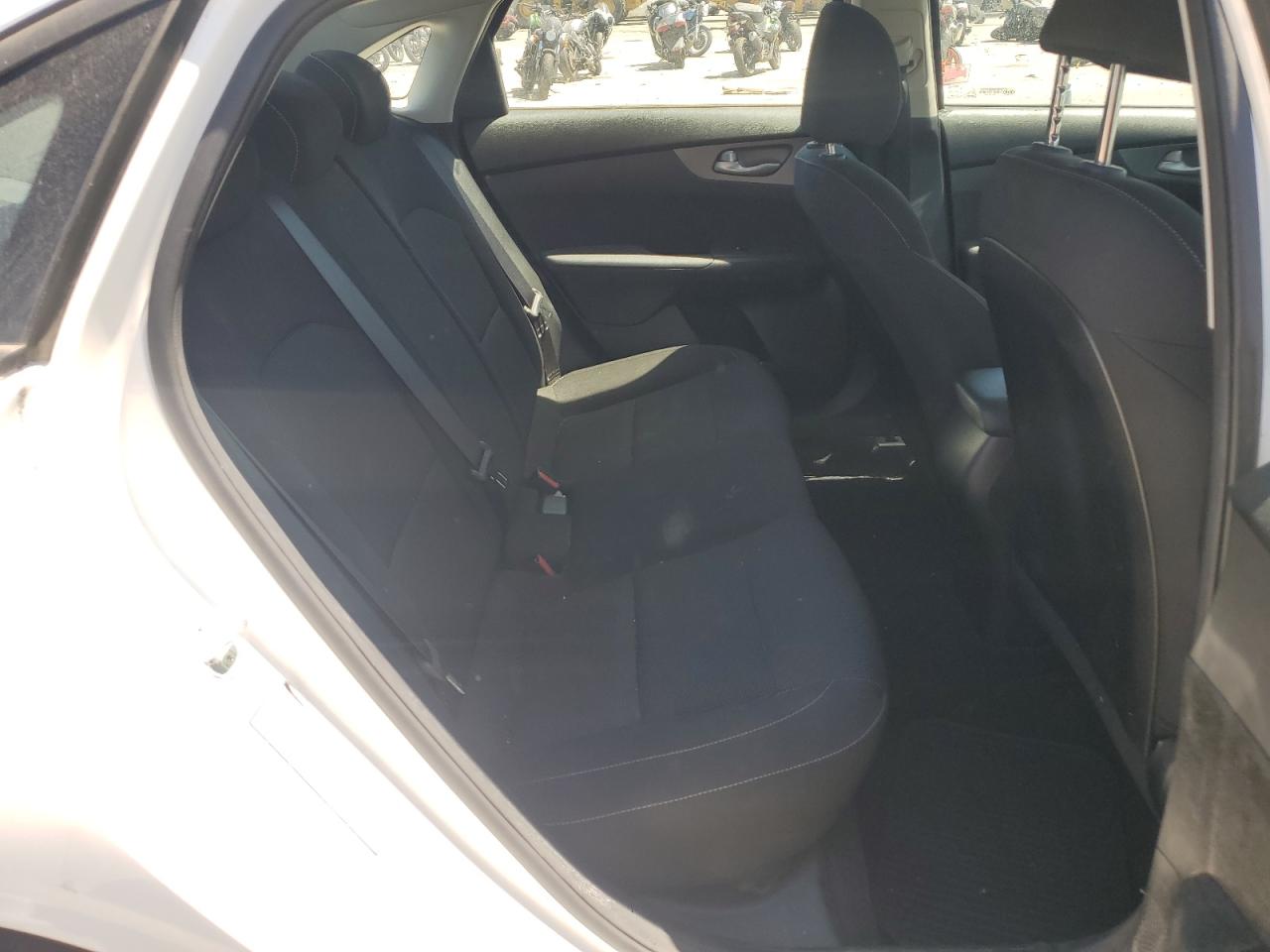 3KPF24AD6KE040509 2019 Kia Forte Fe