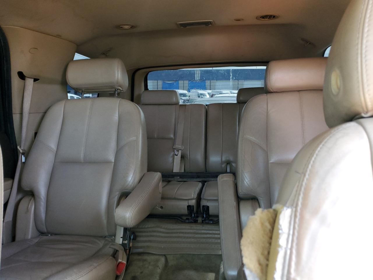 1GKFK63837J296388 2007 GMC Yukon Denali