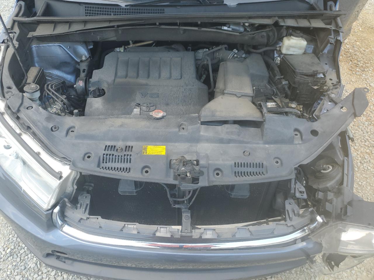 5TDKKRFH3GS503260 2016 Toyota Highlander Xle