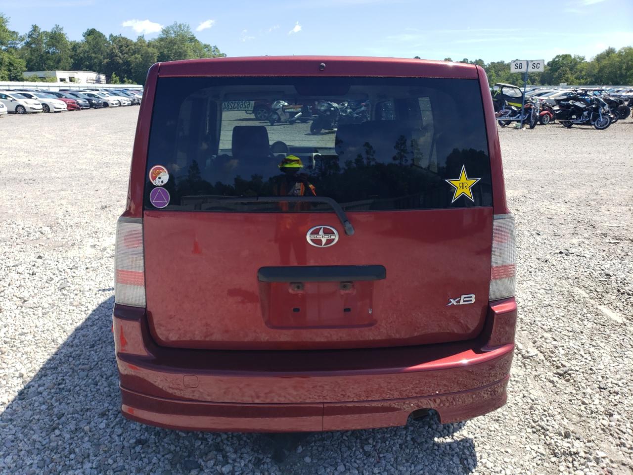 Lot #2735559601 2006 SCION XB