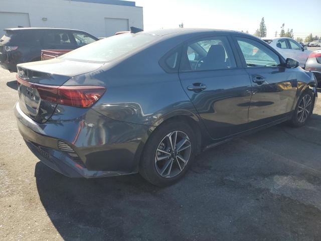 3KPF24AD2PE608732 Kia Forte LX 3