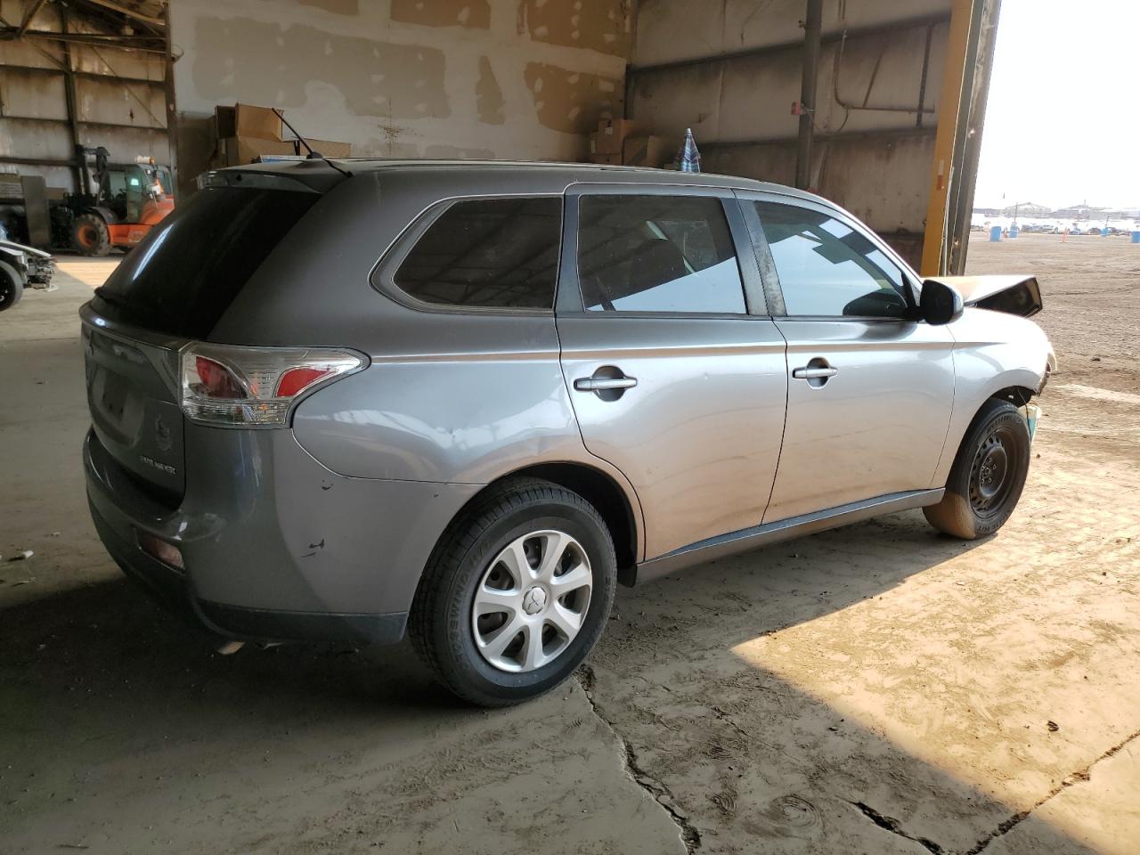 2014 Mitsubishi Outlander Es vin: JA4AD2A32EZ002925