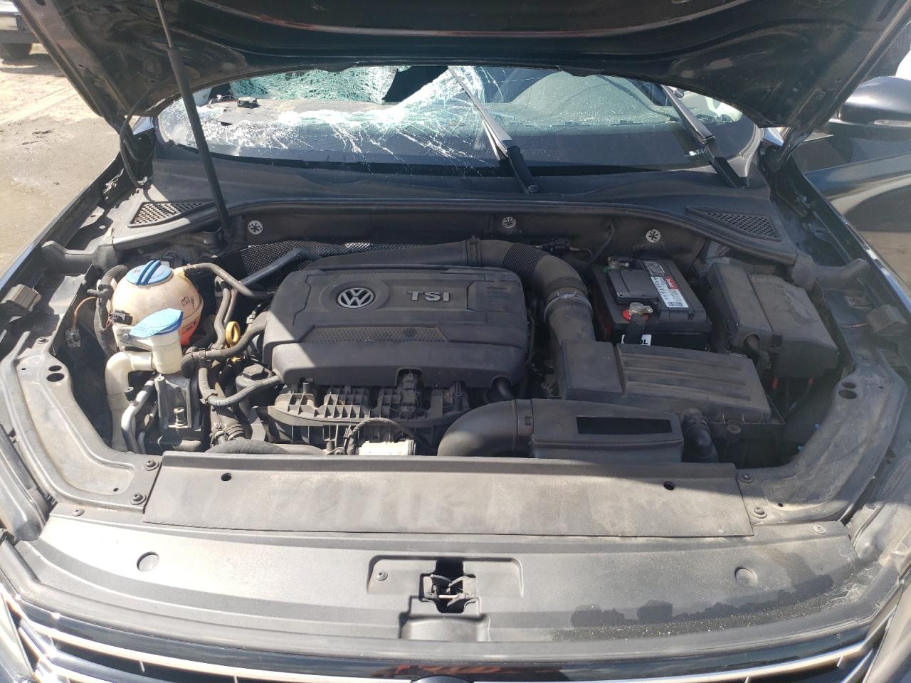 1VWAT7A30HC009222 2017 Volkswagen Passat S