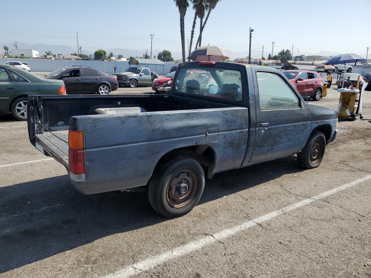 Lot #2996161413 1995 NISSAN TRUCK E/XE