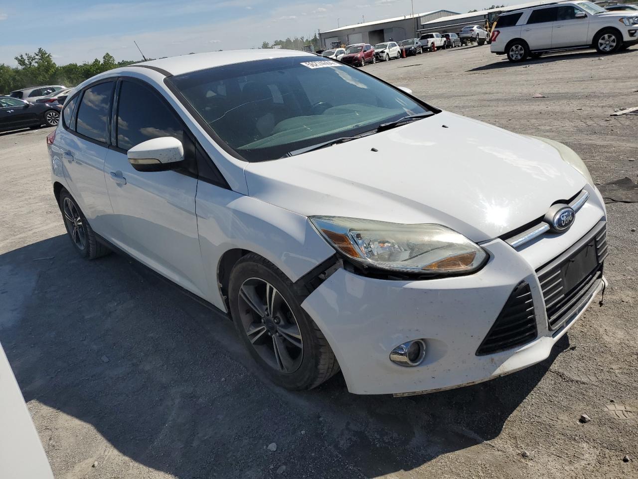 1FADP3K29EL264665 2014 Ford Focus Se