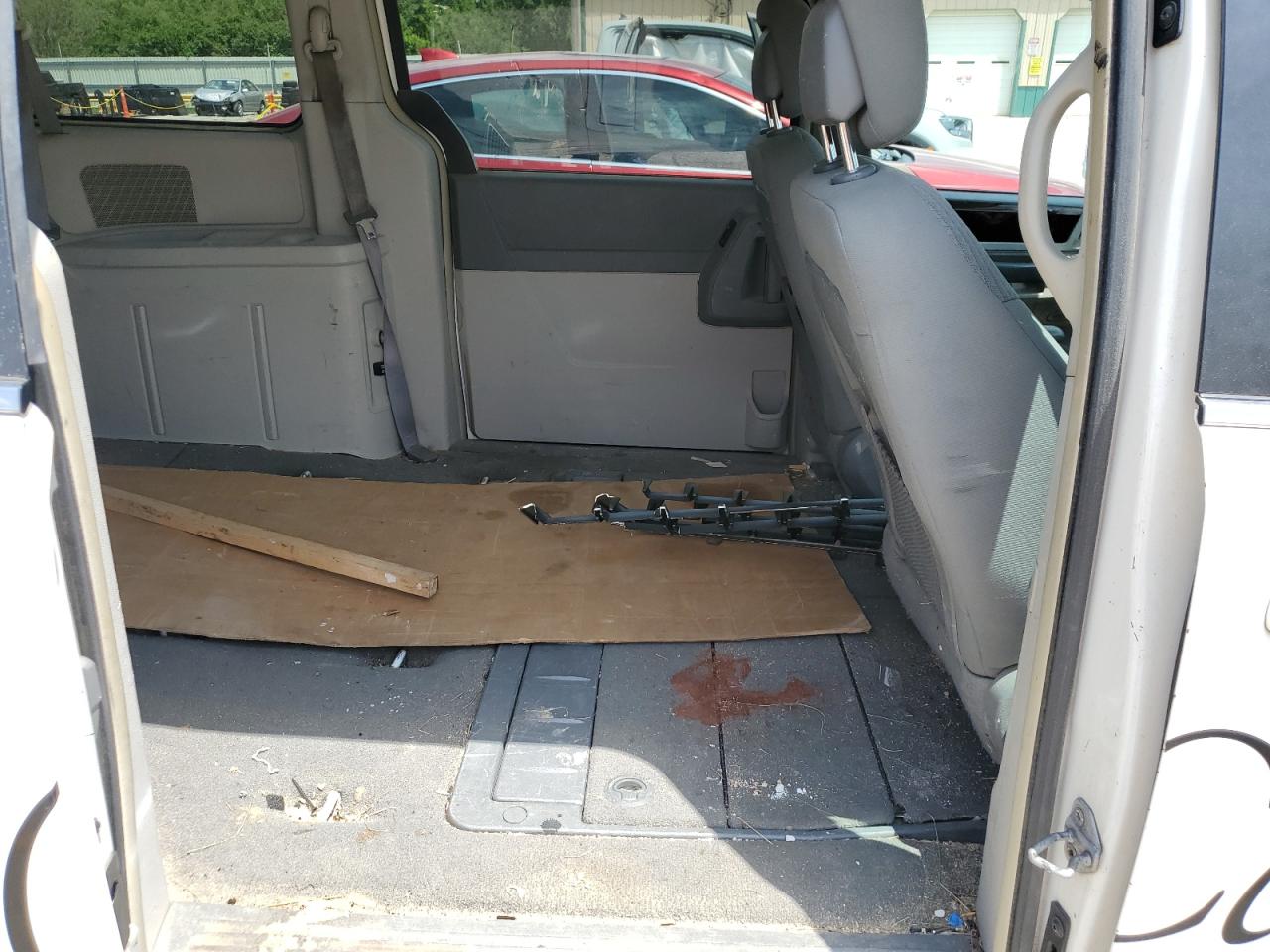 2A4RR5D1XAR284865 2010 Chrysler Town & Country Touring