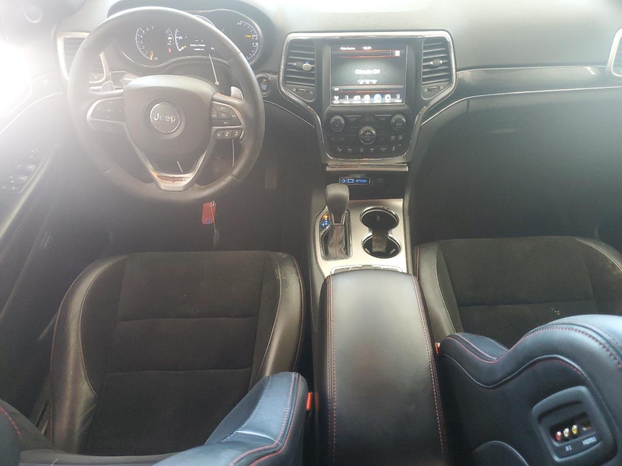 1C4RJFLT2HC754864 2017 Jeep Grand Cherokee Trailhawk