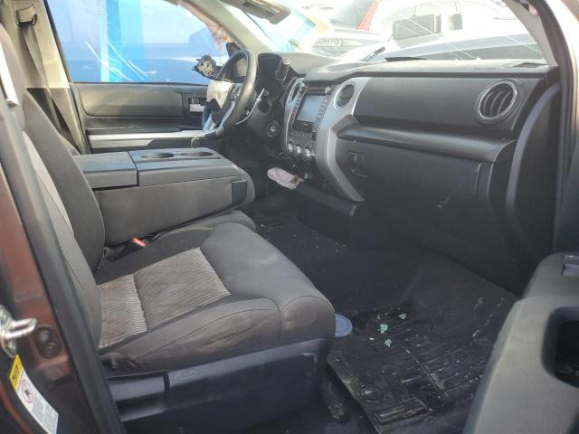 2017 TOYOTA TUNDRA DOU - 5TFRM5F15HX112272