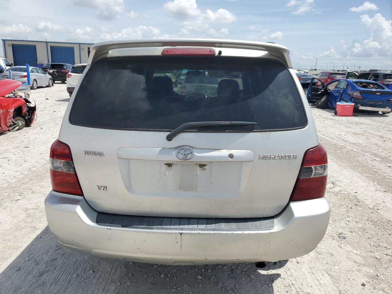 JTEDP21A740025057 2004 Toyota Highlander Base