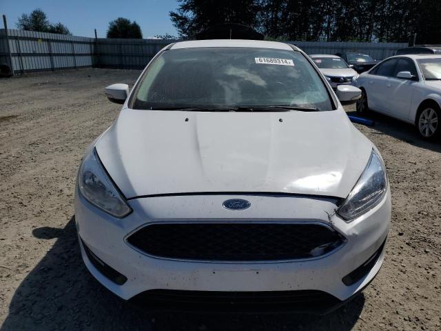 2015 Ford Focus Se VIN: 1FADP3K29FL275800 Lot: 61689314