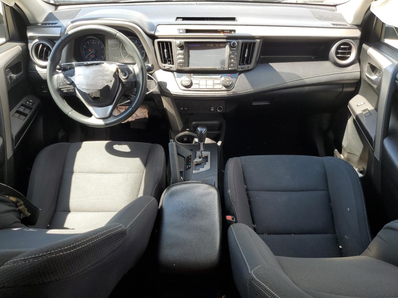 2T3RFREV7HW594723 2017 Toyota Rav4 Xle