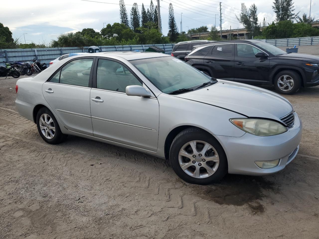 4T1BF30K05U099280 2005 Toyota Camry Le