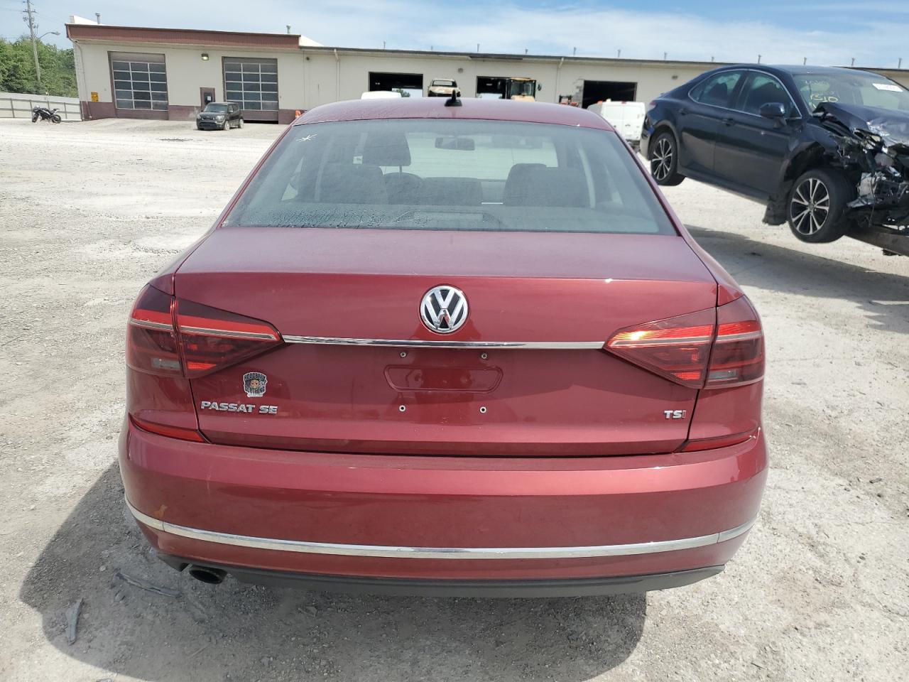 1VWBT7A38HC023857 2017 Volkswagen Passat Se