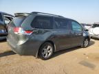 TOYOTA SIENNA LE photo