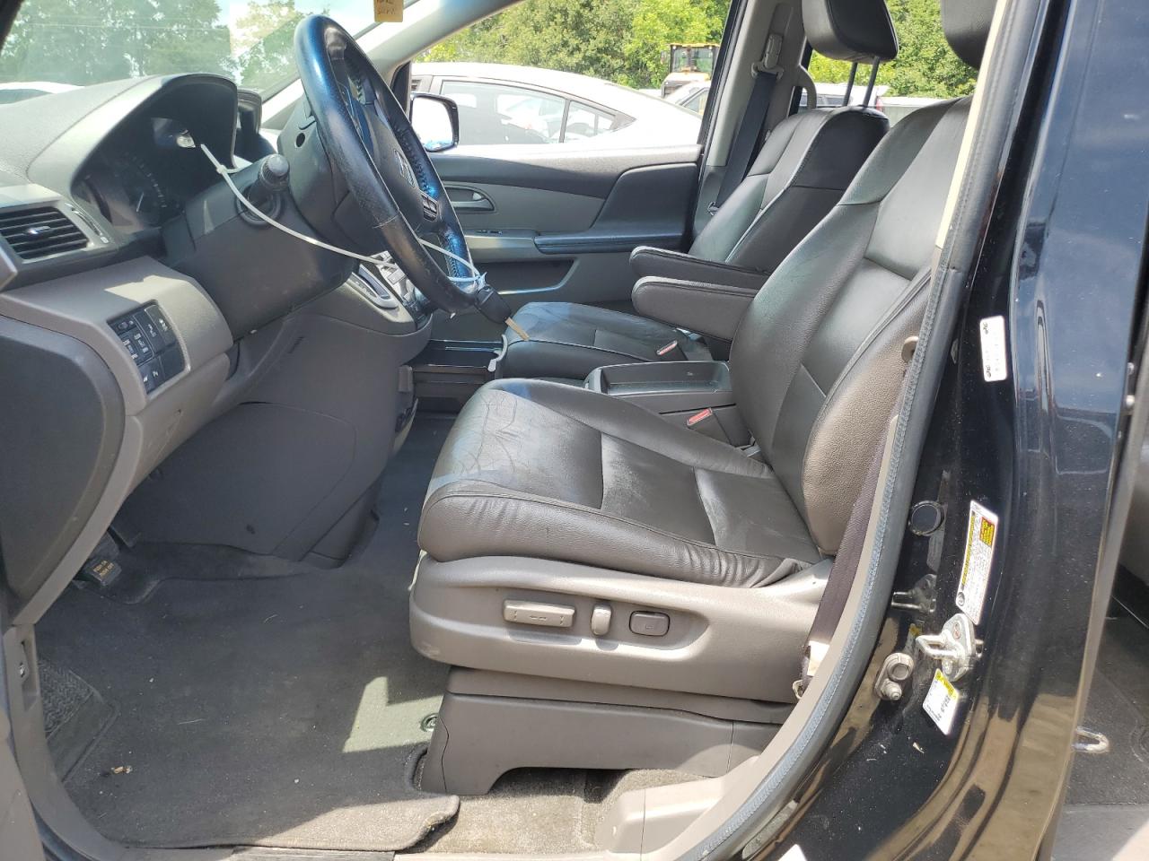 5FNRL5H98CB017617 2012 Honda Odyssey Touring