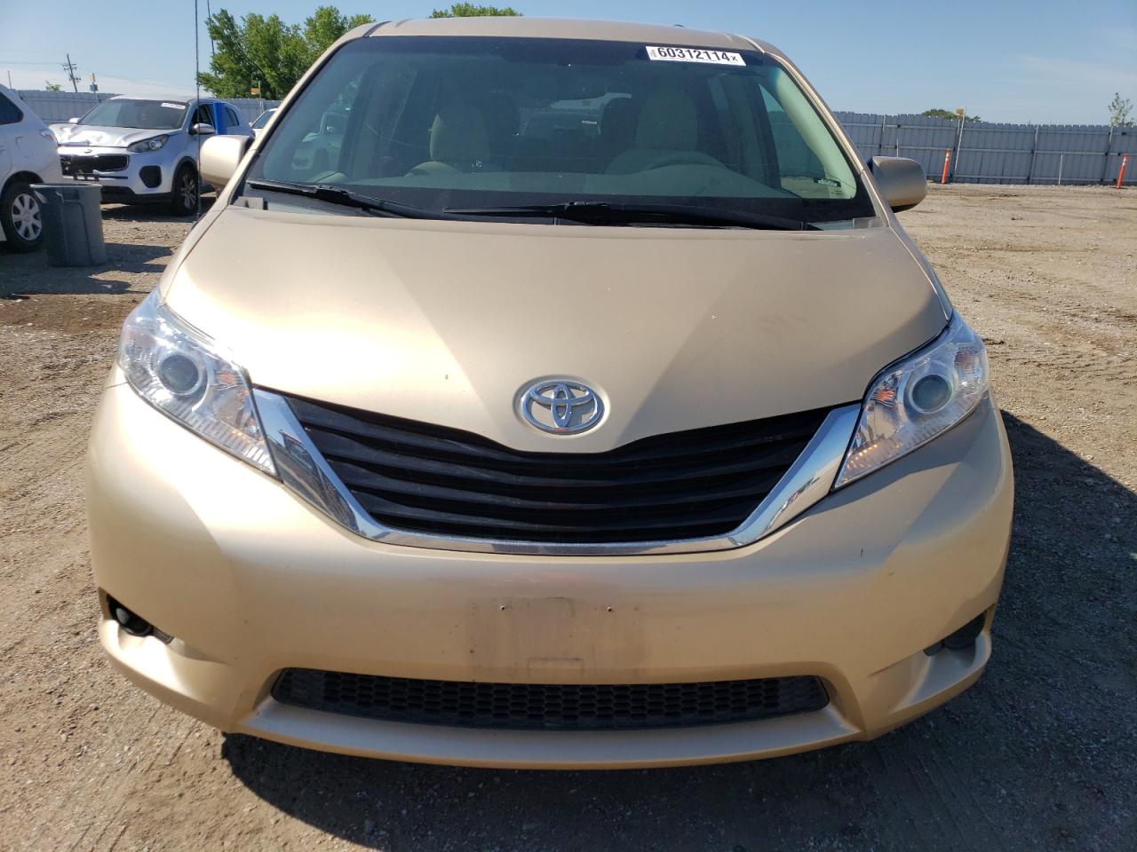 5TDKK3DC1BS169016 2011 Toyota Sienna Le