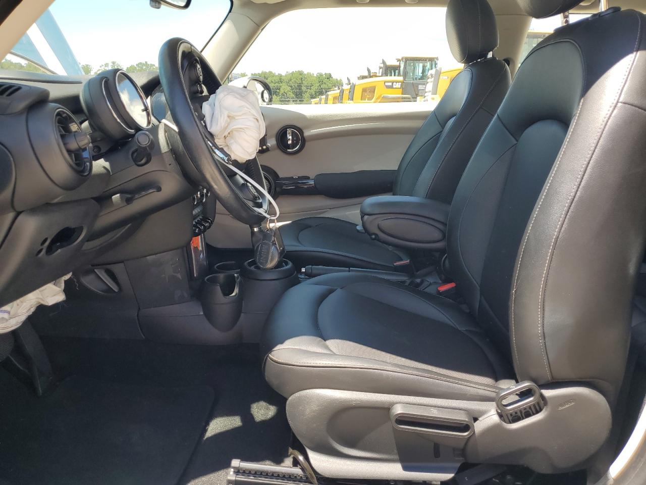 WMWXP5C57J2G61528 2018 Mini Cooper