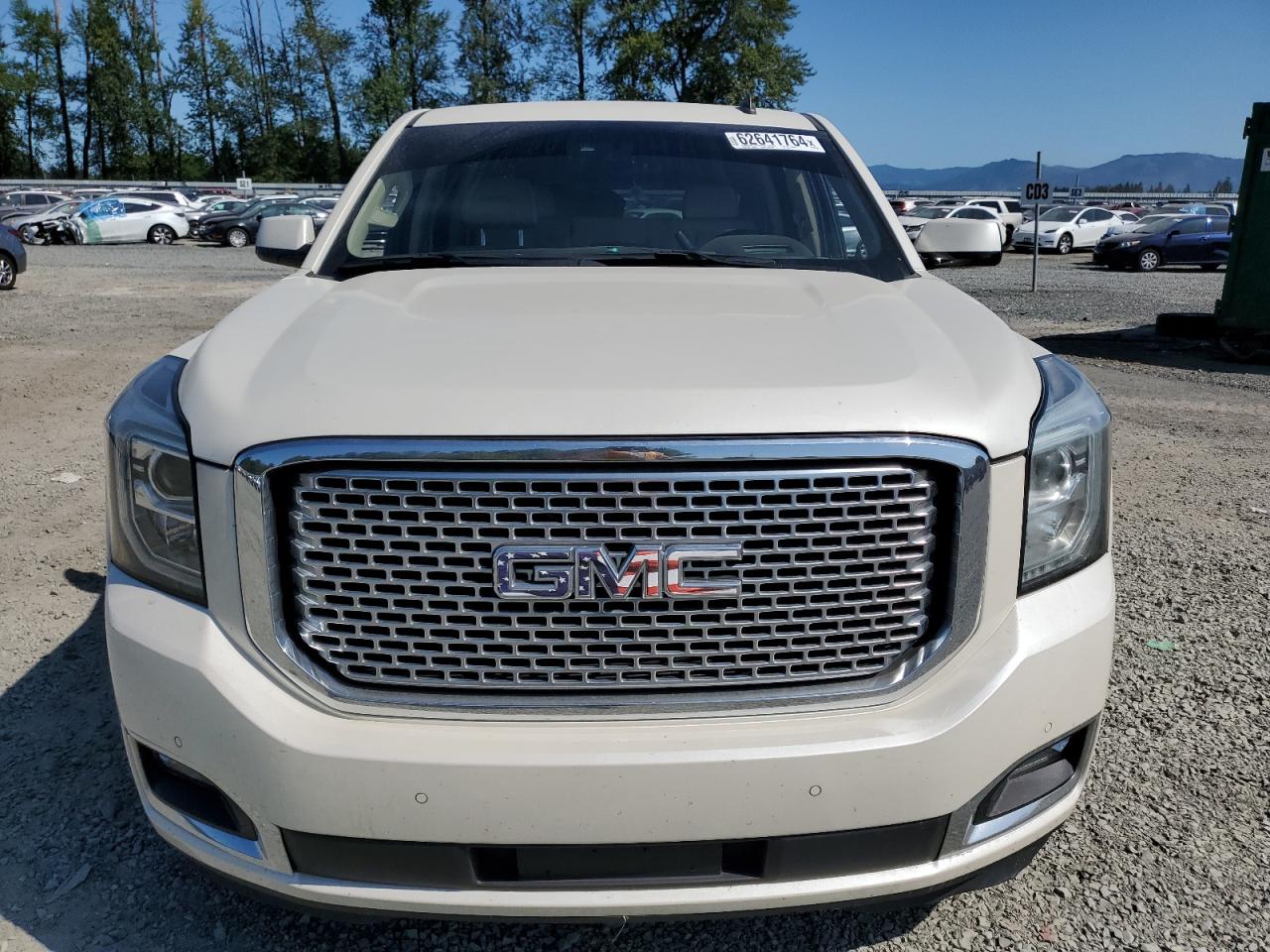 2015 GMC Yukon Denali vin: 1GKS2CKJ9FR145105