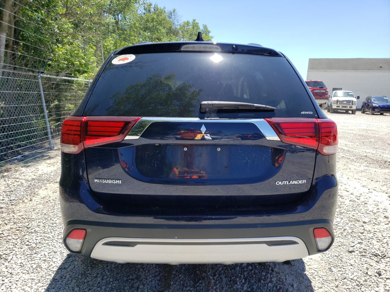 JA4AZ3A32KZ032073 2019 Mitsubishi Outlander Se