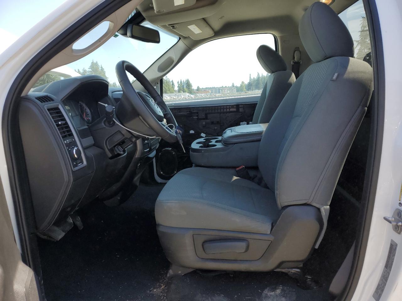 3C6JR6DT5KG659912 2019 Ram 1500 Classic Tradesman