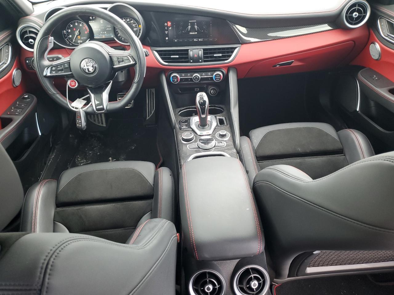 ZARFAMEV6M7648559 2021 Alfa Romeo Giulia Quadrifoglio