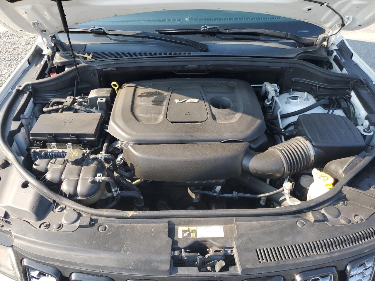 1C4RJFAG8HC874609 2017 Jeep Grand Cherokee Laredo