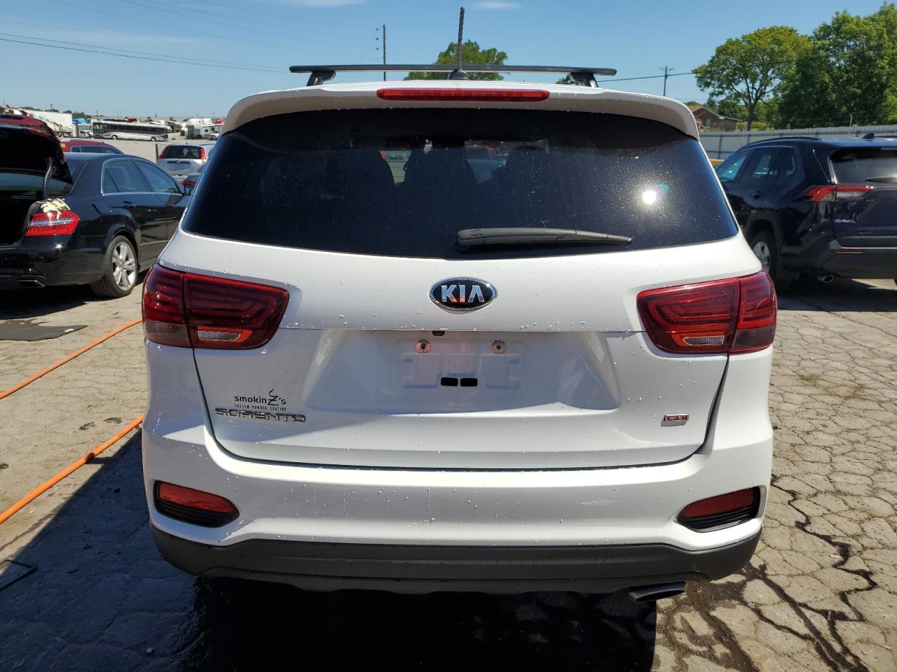 2019 Kia Sorento L vin: 5XYPG4A36KG610976