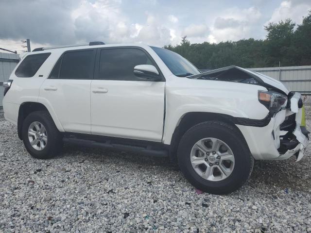 2020 TOYOTA 4RUNNER SR - JTEBU5JR2L5779573