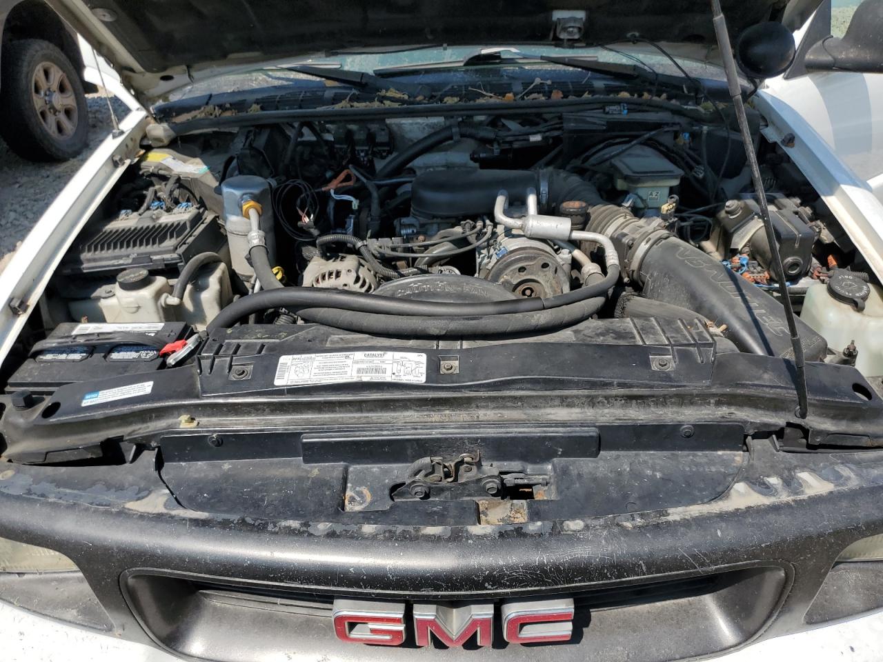 1GKDT13W3V2521051 1997 GMC Jimmy