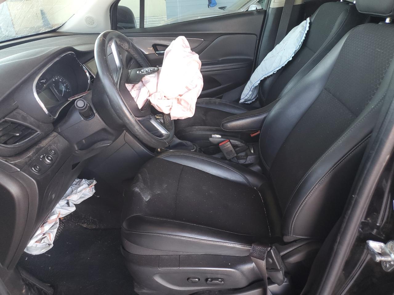 KL4CJ2SB5JB553621 2018 Buick Encore Sport Touring