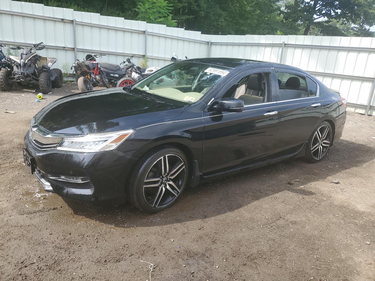 Lot #2733624418 2017 HONDA ACCORD TOU