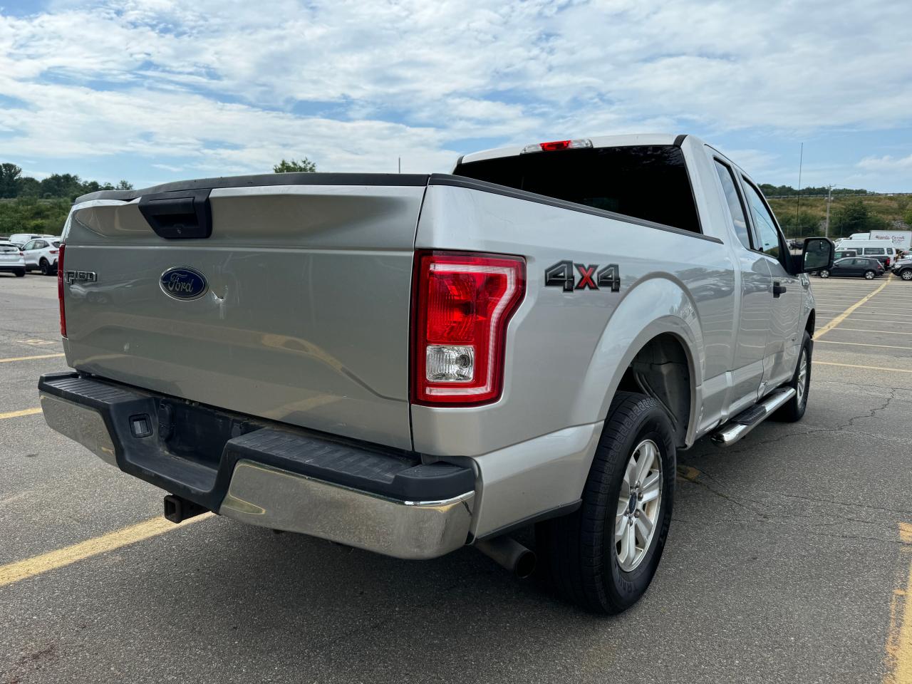 2017 Ford F150 Super Cab vin: 1FTEX1EPXHFA06345