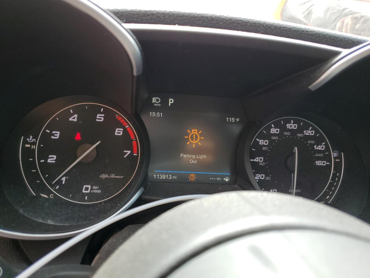 ZARFAECN5H7555918 2017 Alfa Romeo Giulia Ti