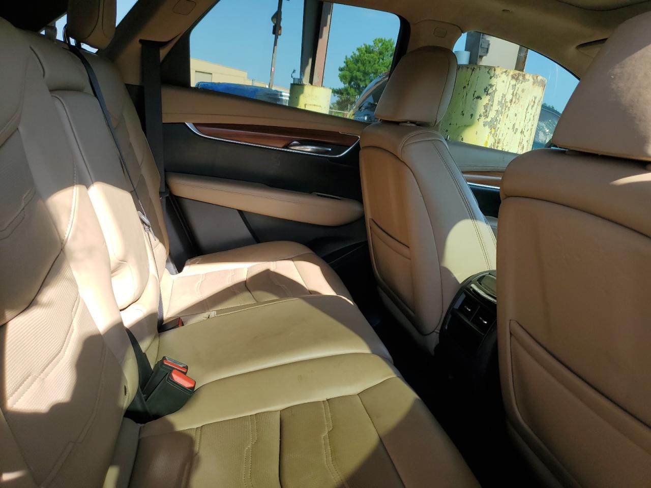 1GYKNFRS5HZ123473 2017 Cadillac Xt5 Platinum