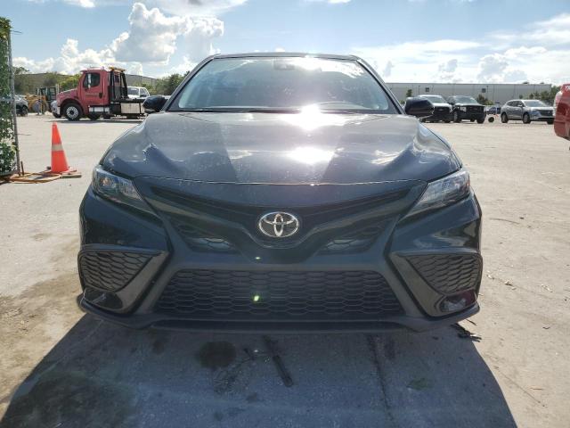 VIN 4T1G11AK3MU465657 2021 Toyota Camry, SE no.5