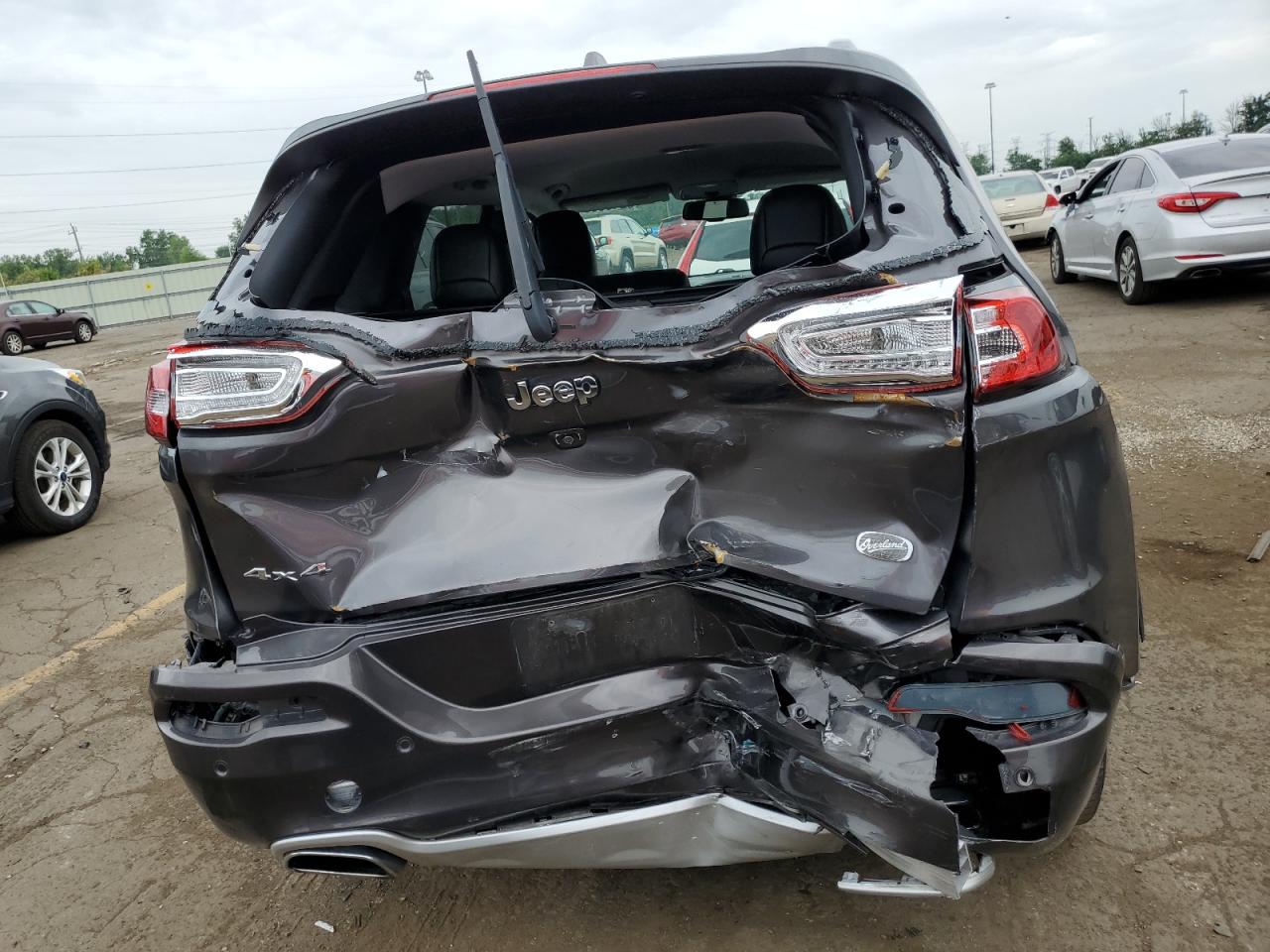 1C4PJMJX3JD594527 2018 Jeep Cherokee Overland