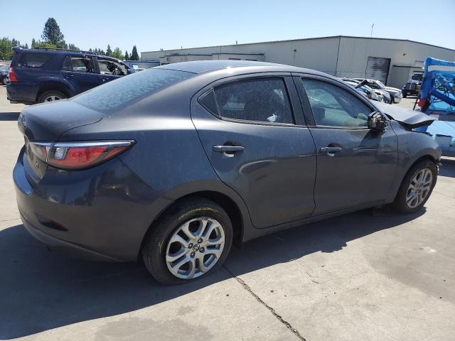 VIN 3MYDLBZV1GY135993 2016 Toyota Scion no.3