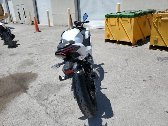 2024 KAWASAKI EX500 - ML5EXGG13RDA27401