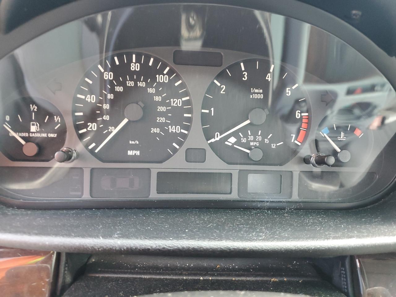 WBAET37462NG72366 2002 BMW 325 I