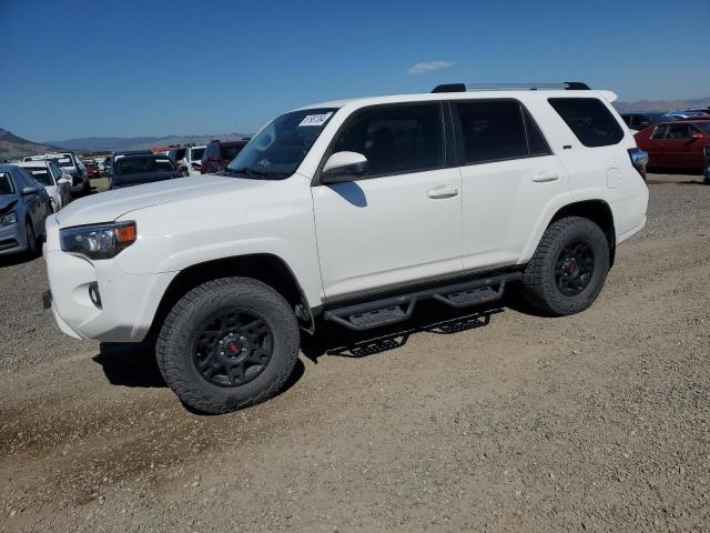 2019 TOYOTA 4RUNNER SR - JTEBU5JR0K5733383