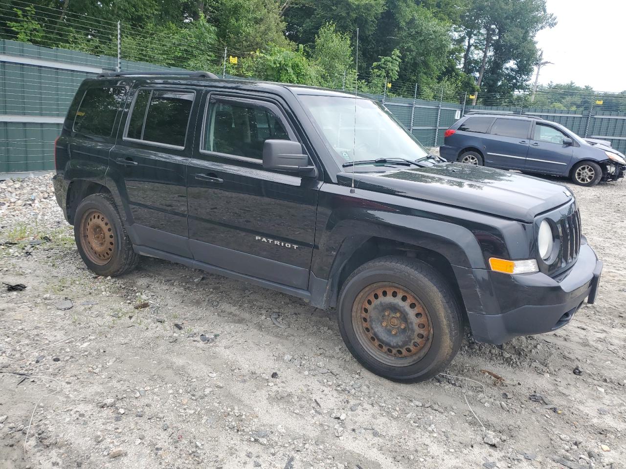 2014 Jeep Patriot Latitude vin: 1C4NJRFB0ED549357