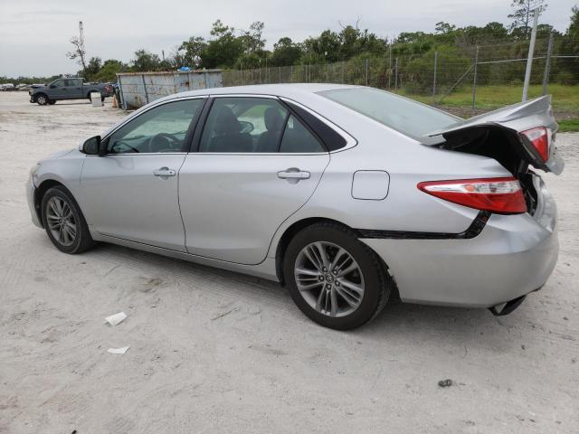 4T1BF1FK0HU422159 2017 TOYOTA CAMRY - Image 2